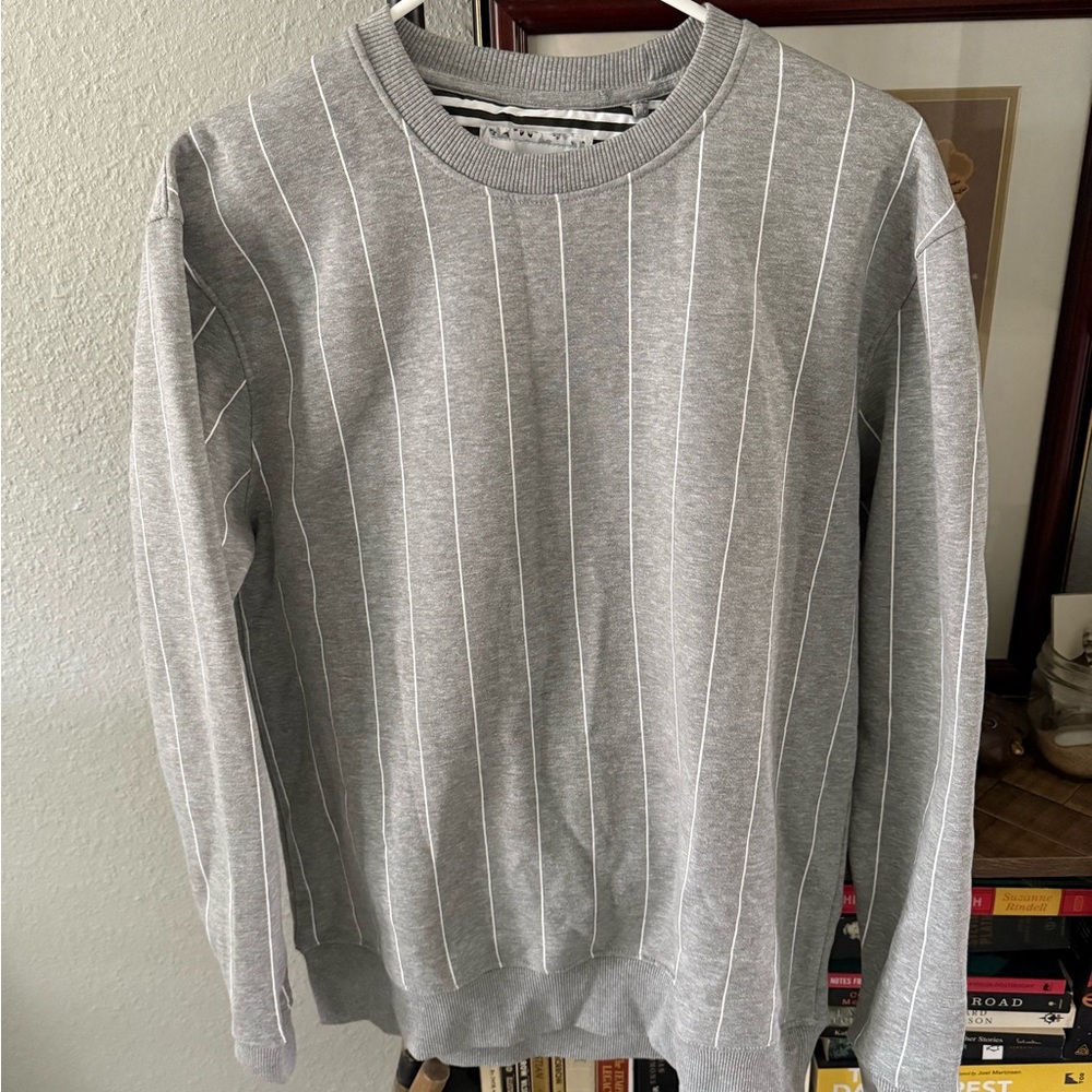 Cactus Gray and White Men's Crewneck Sweater